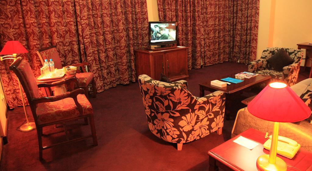Mirador Hotel Манама Экстерьер фото